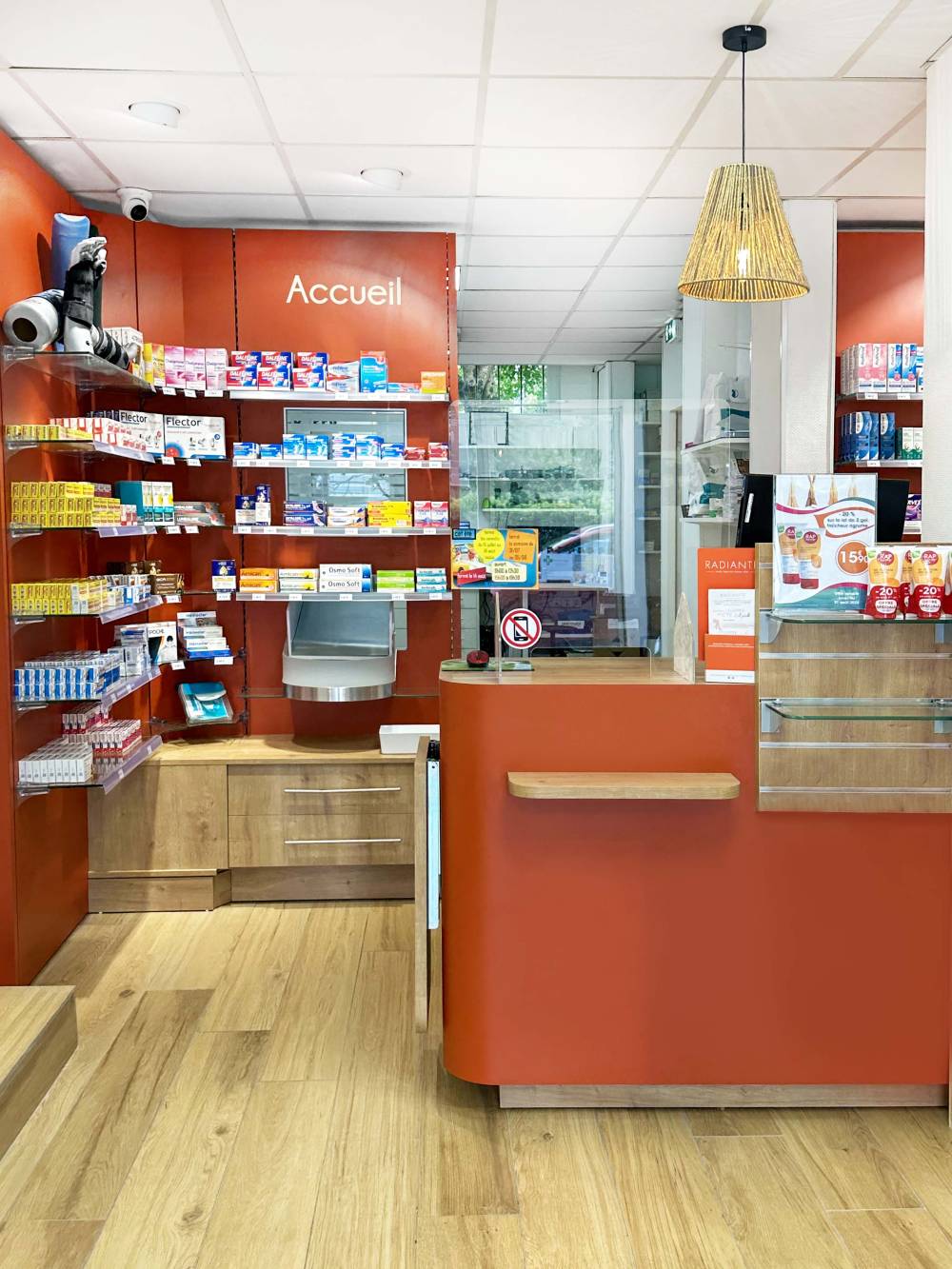 Renovation-pharmacie-Alienor-Lormont-2