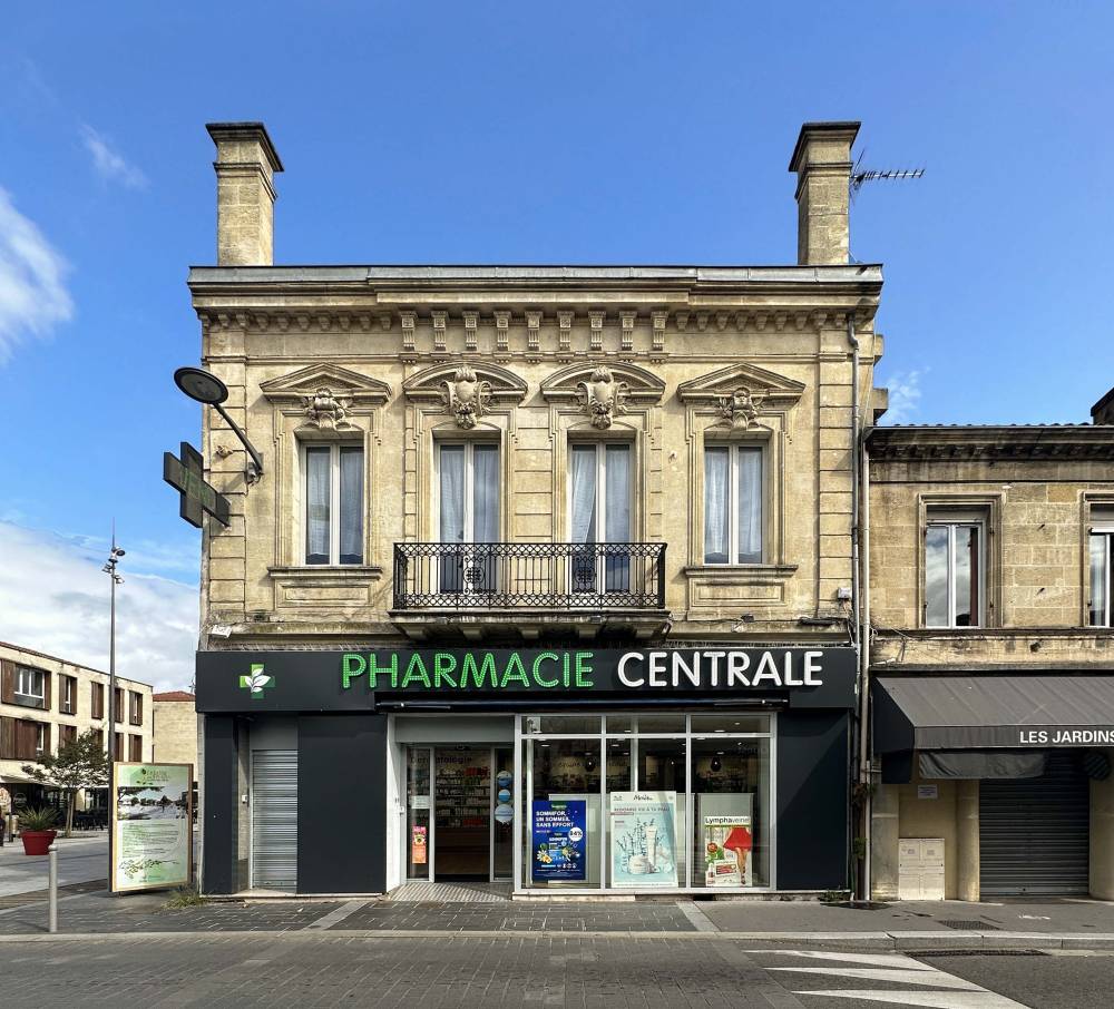 renovation-agrandissement-regroupement-pharmacie-pessac-1
